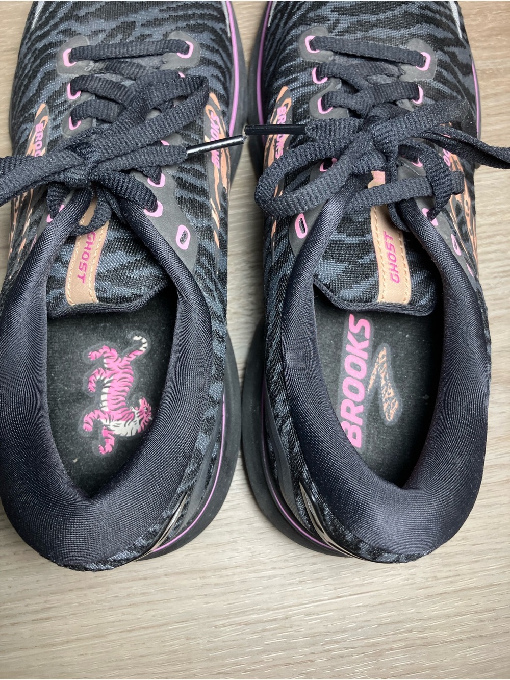 Brooks Ghost 15 Run Wild Black Zebra Leopard Running Shoes Women’s Size 9 B - Picture 5 of 11